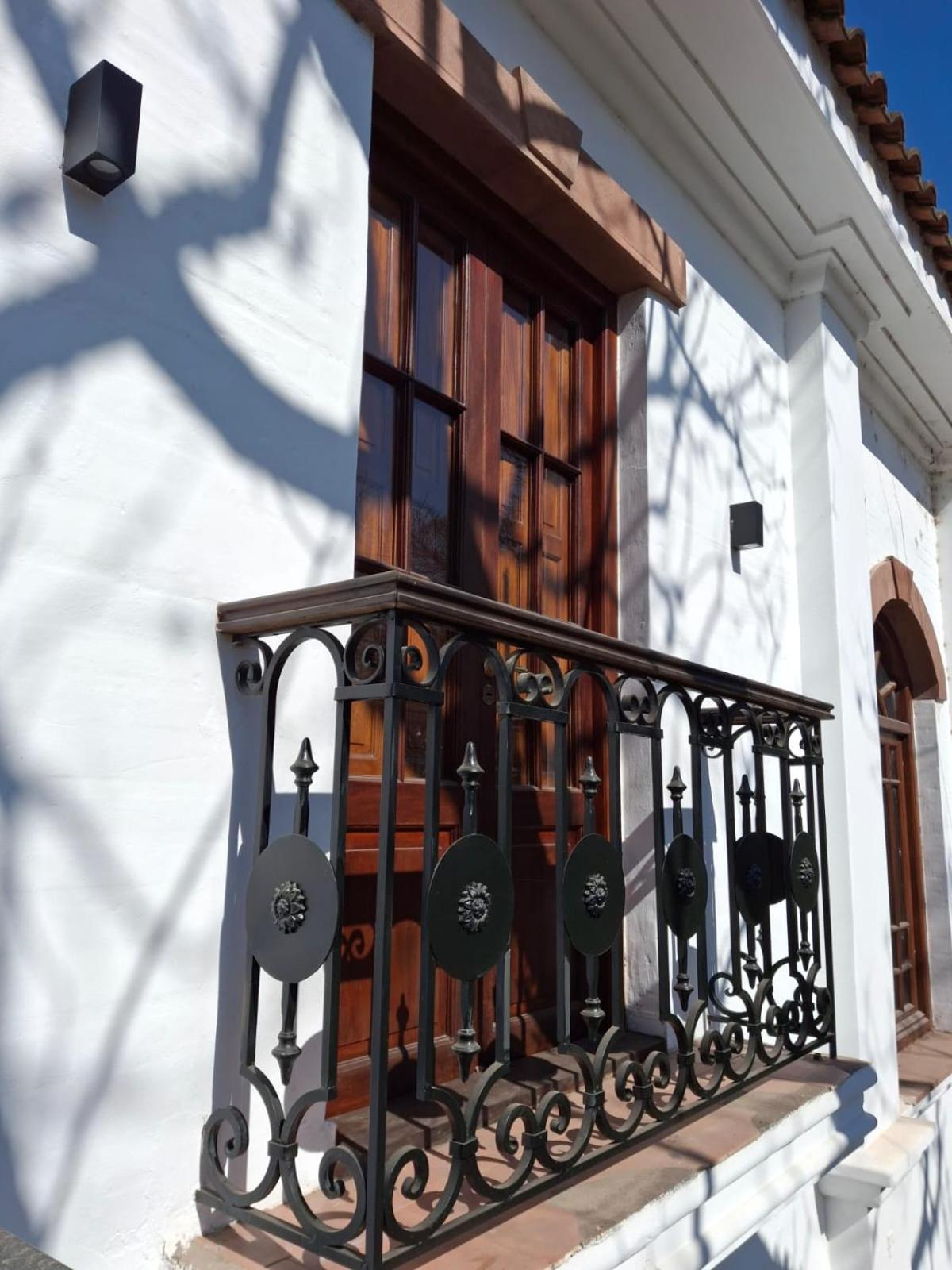 Los Tarcos Guest House サンサルバドールデフフイ エクステリア 写真